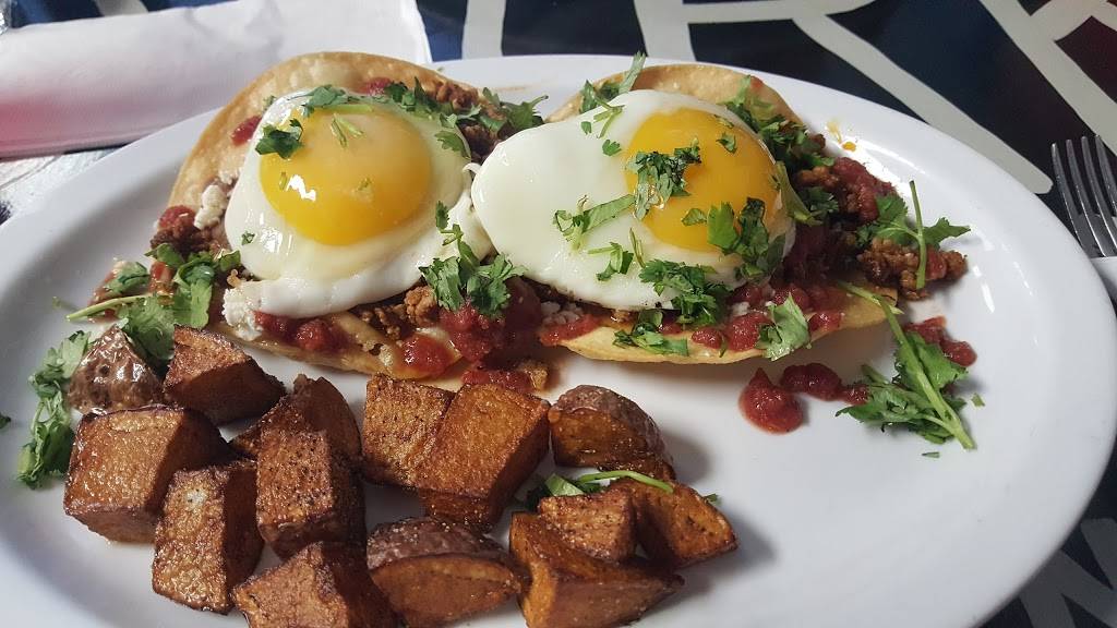 Good Truckin Diner | restaurant | 1107 S Washington Ave, Lansing, MI 48910, USA | 5172537961 OR +1 517-253-7961