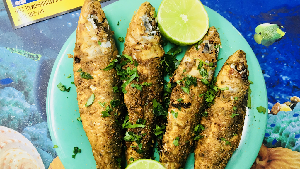 Tevest Seafood & Chicken | restaurant | 200 W Pipeline Rd, Hurst, TX 76053, USA | 8175106167 OR +1 817-510-6167