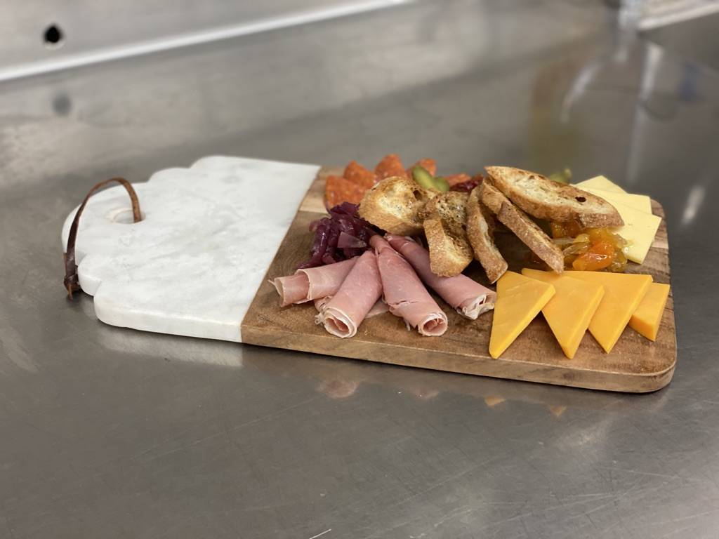 Full Belly Bar & Grill PDX | restaurant | 310 SW Lincoln St, Portland, OR 97201, USA | 5036167535 OR +1 503-616-7535