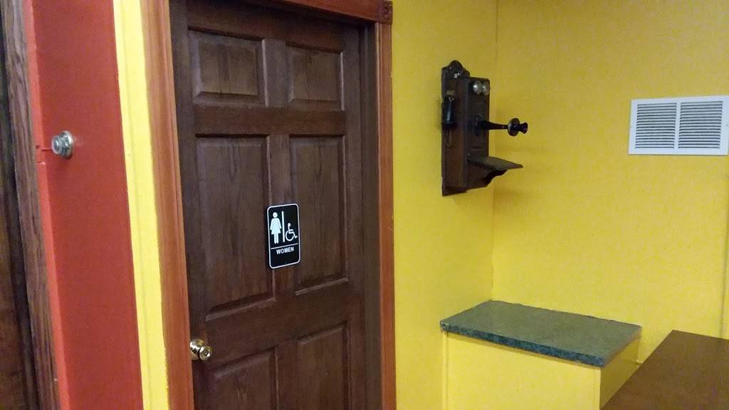 Tia Nanas Taco Stand | restaurant | 106 Cherry St, Cherry Valley, IL 61016, USA | 8155808377 OR +1 815-580-8377