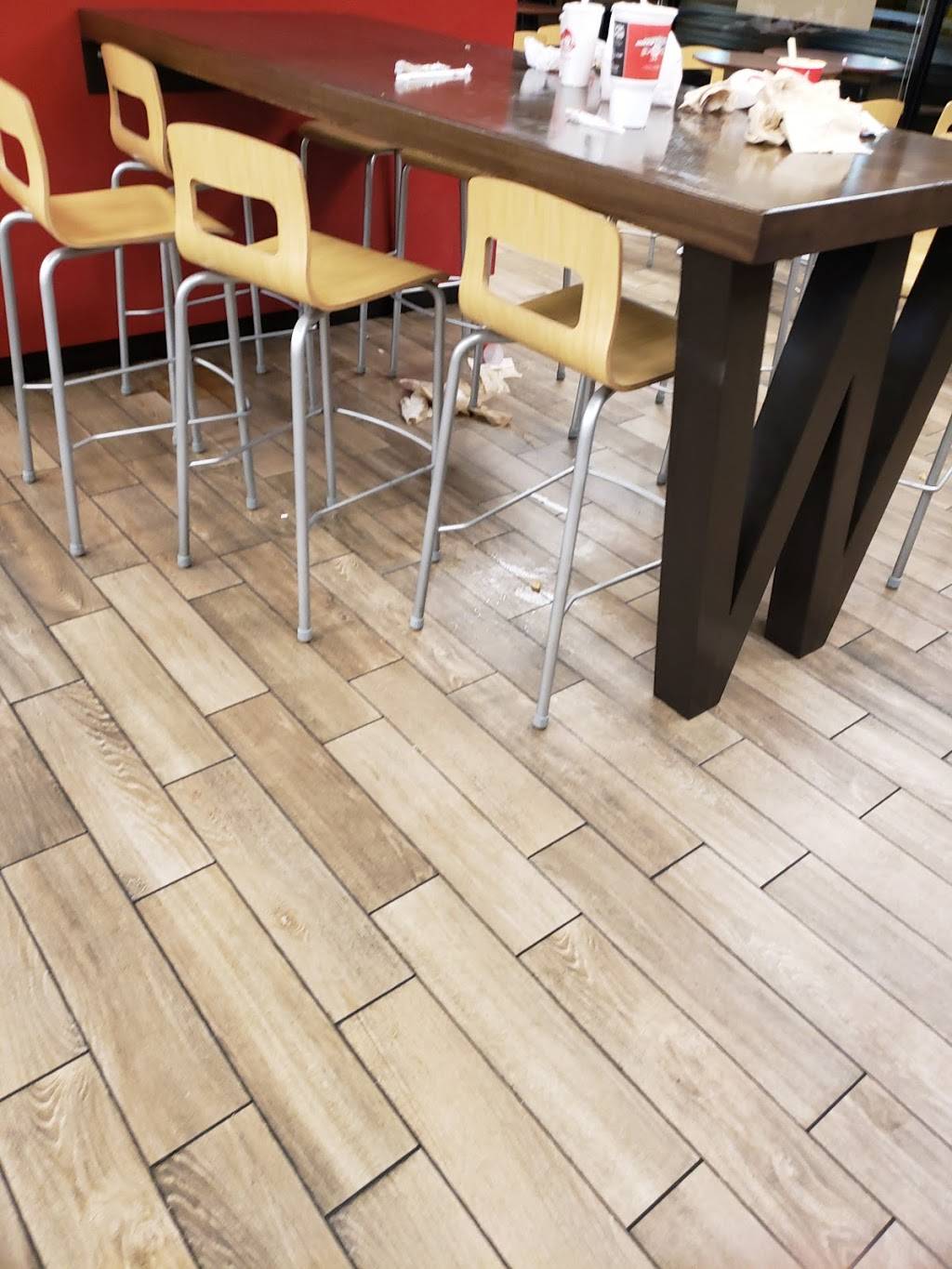 Wendys | restaurant | 2343 SW Military Dr, San Antonio, TX 78224, USA | 2109241660 OR +1 210-924-1660