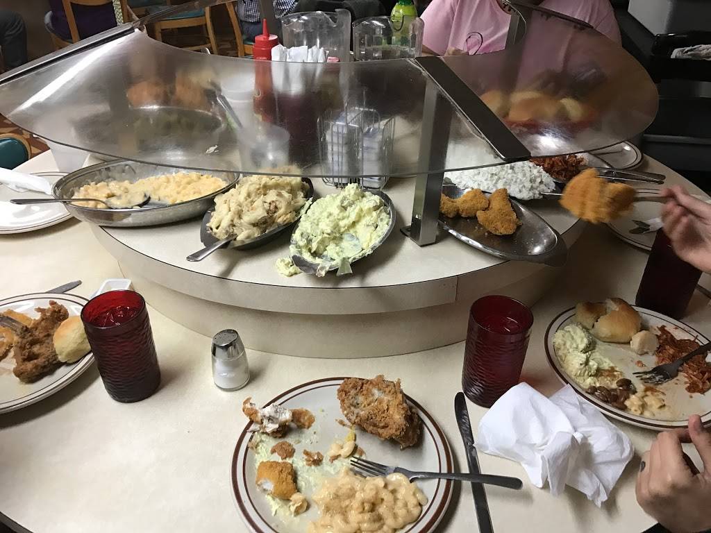 Beas Restaurant | restaurant | 4500 Dodds Ave, Chattanooga, TN 37407, USA | 4238673618 OR +1 423-867-3618