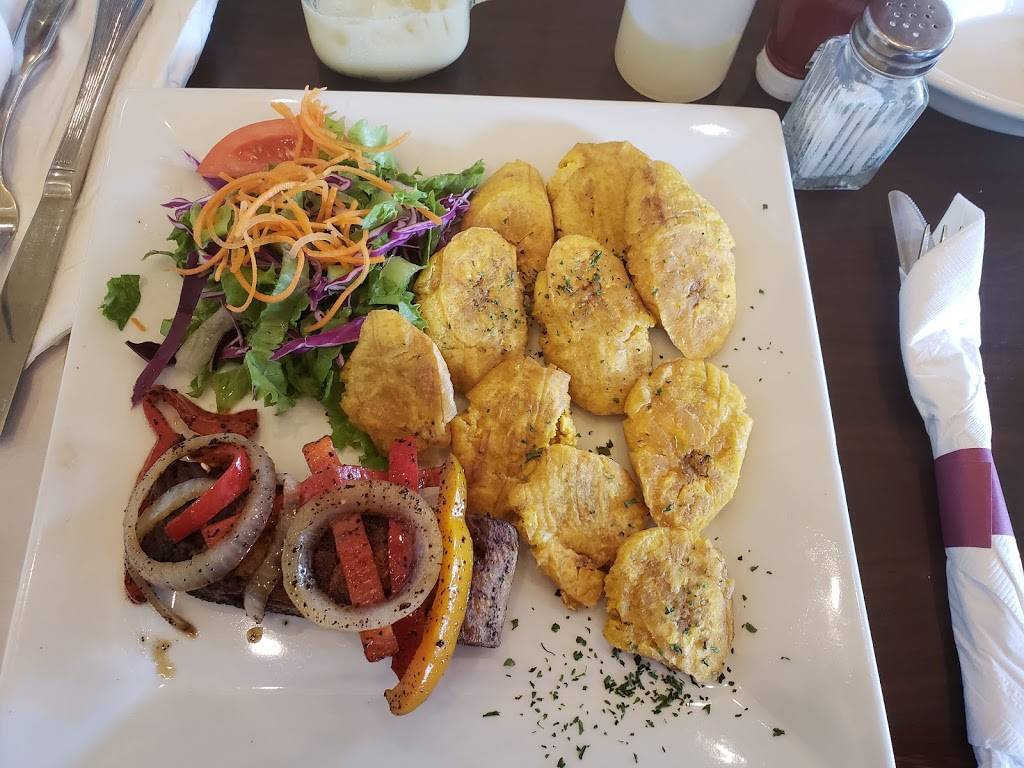 El Pez Dorado Bar & Grill | restaurant | 4323, 678 Essex St, Lawrence, MA 01841, USA | 9789751141 OR +1 978-975-1141