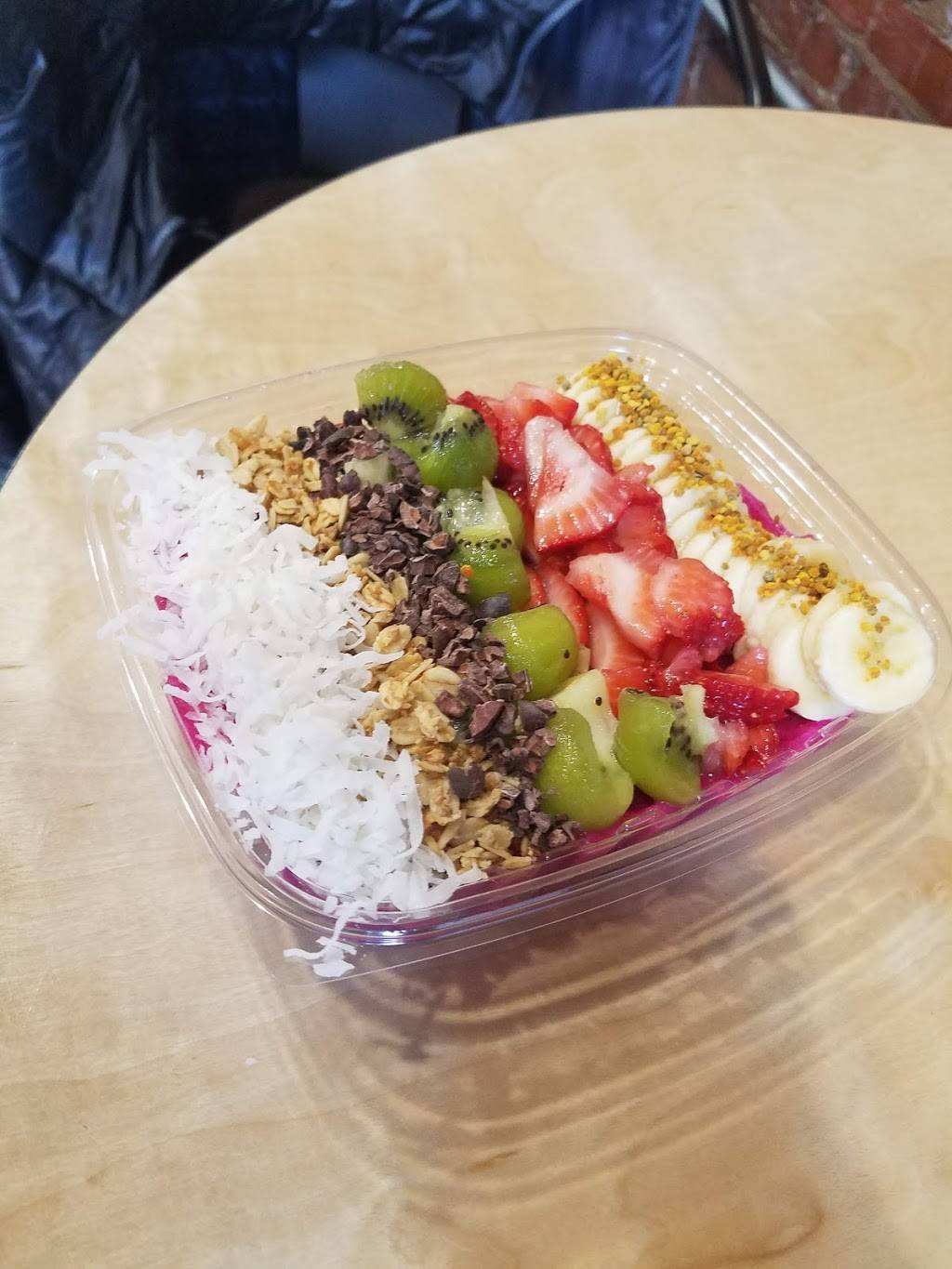 Lueberry | restaurant | 808 E Market St, Louisville, KY 40206, USA | 5027420640 OR +1 502-742-0640