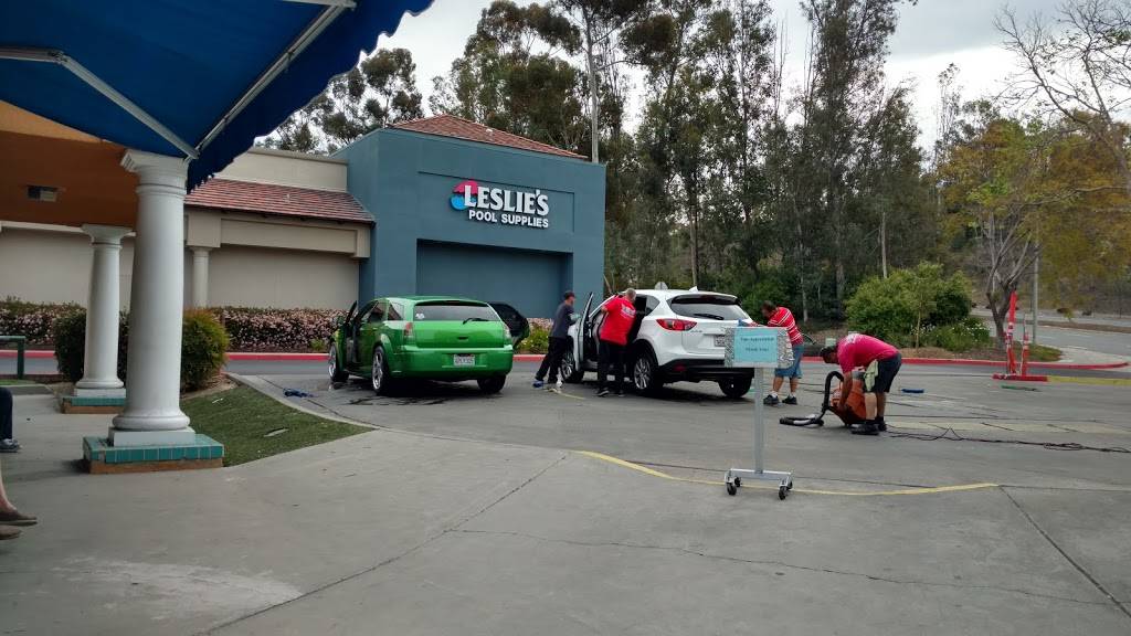 Twin Peaks | shopping mall | 14721-14905 Pomerado Rd, Poway, CA 92064, USA | 8588474600 OR +1 858-847-4600