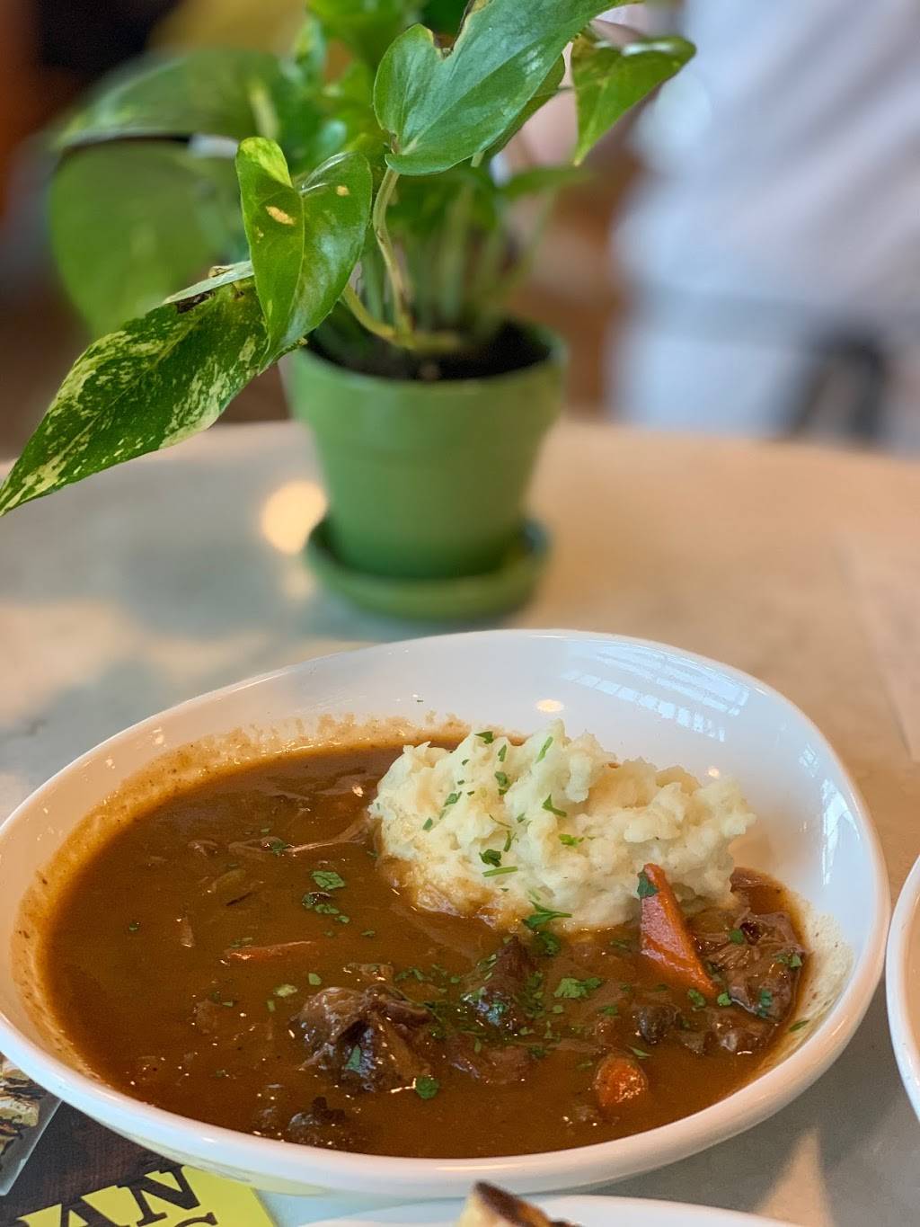 Urban Plates | restaurant | 2650 N Sepulveda Blvd, Manhattan Beach, CA 90266, USA | 4243500393 OR +1 424-350-0393