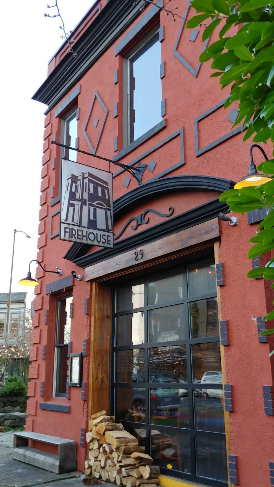 Firehouse Restaurant | restaurant | 711 NE Dekum St, Portland, OR 97211, USA | 5039541702 OR +1 503-954-1702