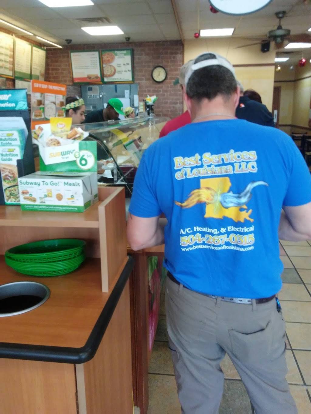 Subway | meal takeaway | 7686 LA-23, Belle Chasse, LA 70037, USA | 5043912090 OR +1 504-391-2090