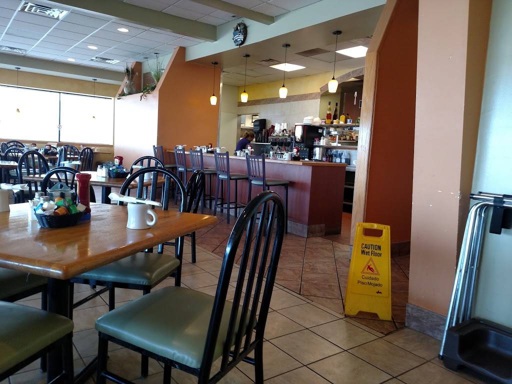 Hotcakes Emporium Pancake House & Restaurant | restaurant | 5201 E US Hwy 36, Avon, IN 46123, USA | 3177456262 OR +1 317-745-6262