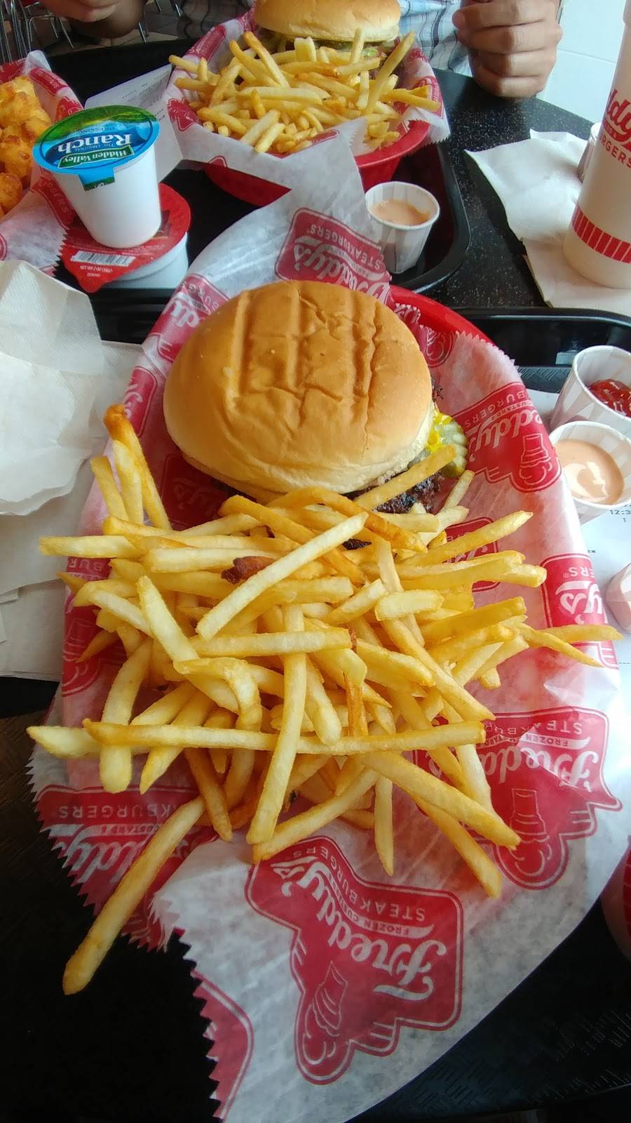 Freddys Frozen Custard & Steakburgers | restaurant | 8843 Potranco Rd, San Antonio, TX 78251, USA | 2105202436 OR +1 210-520-2436