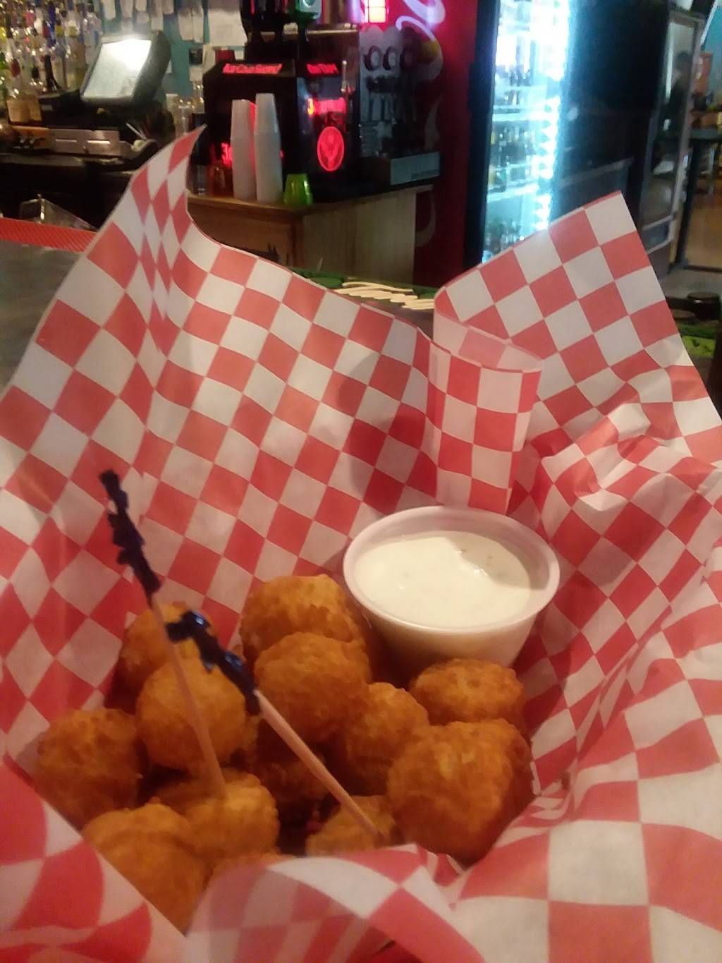 Squirrelys Bar and Grill | night club | 4545 N Brighton Ave, Kansas City, MO 64117, USA | 8164138878 OR +1 816-413-8878