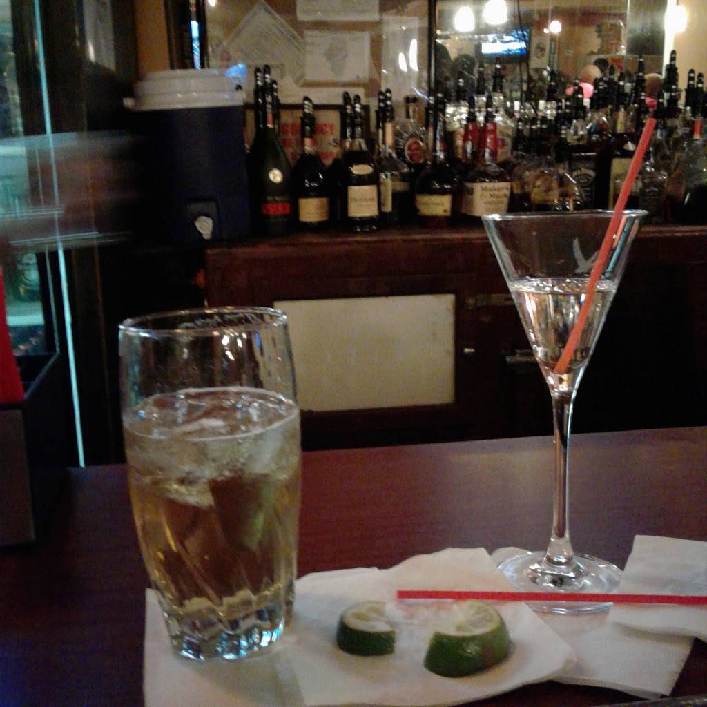 Judis Sports Bar | restaurant | 512 E 103rd St, Chicago, IL 60628, USA | 7736601733 OR +1 773-660-1733