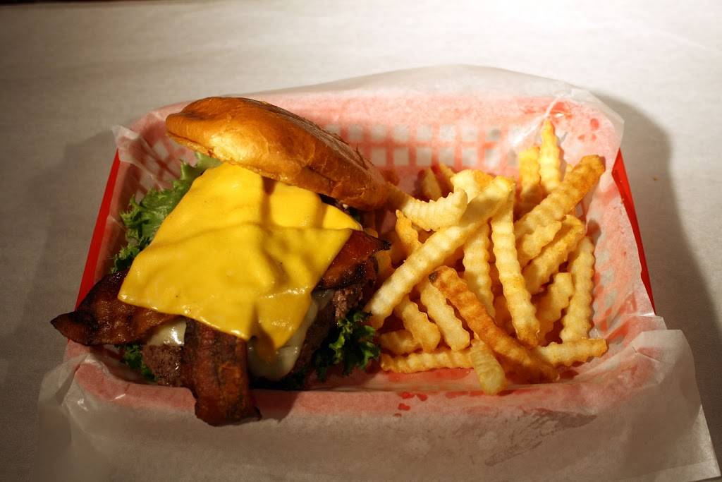 Ricks Pub & Grub | night club | 4910 W Ray Rd #3, Chandler, AZ 85226, USA | 4802076059 OR +1 480-207-6059