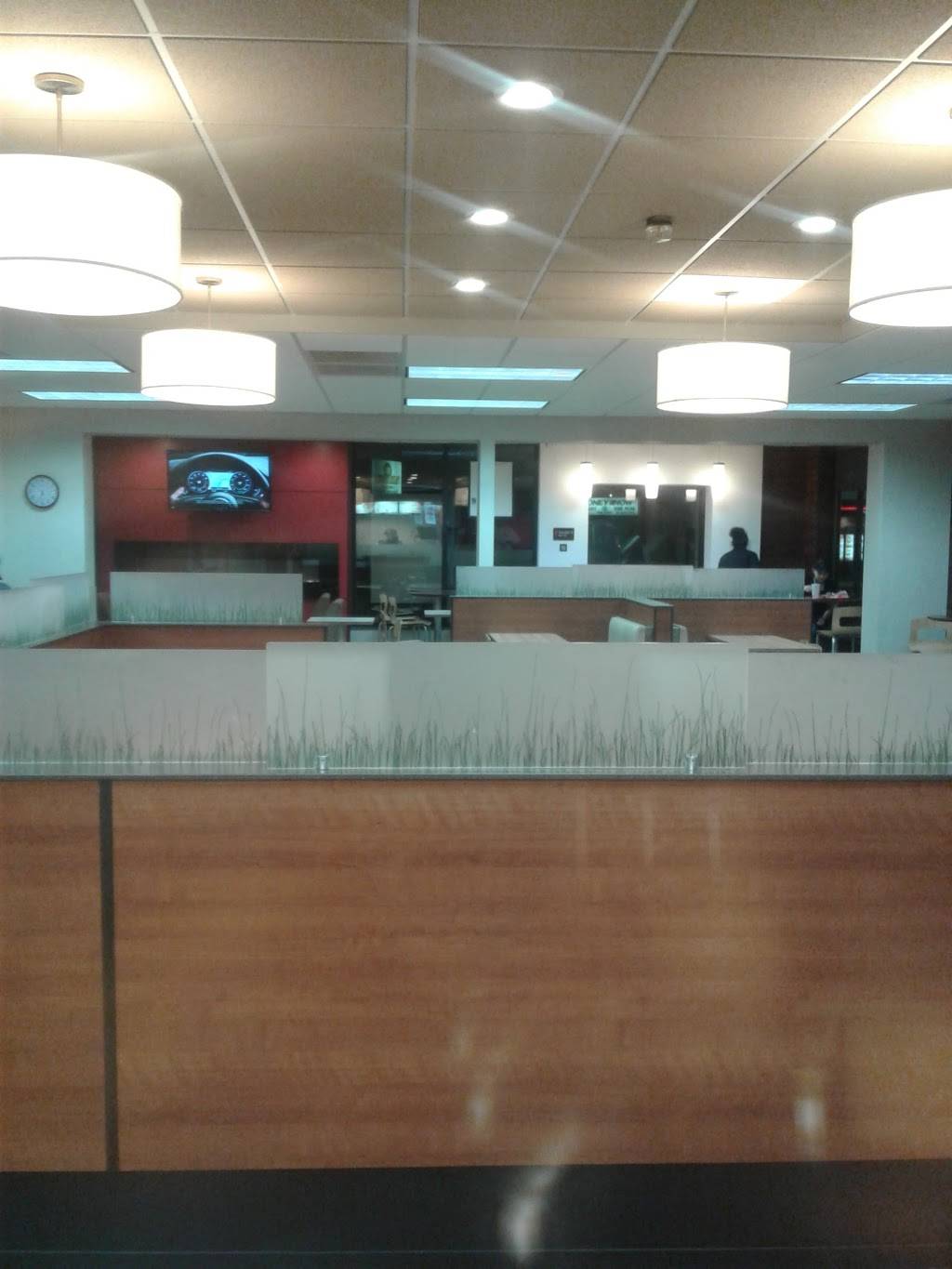 Wendys | restaurant | 803 E Center St, Madisonville, KY 42431, USA | 2708254011 OR +1 270-825-4011