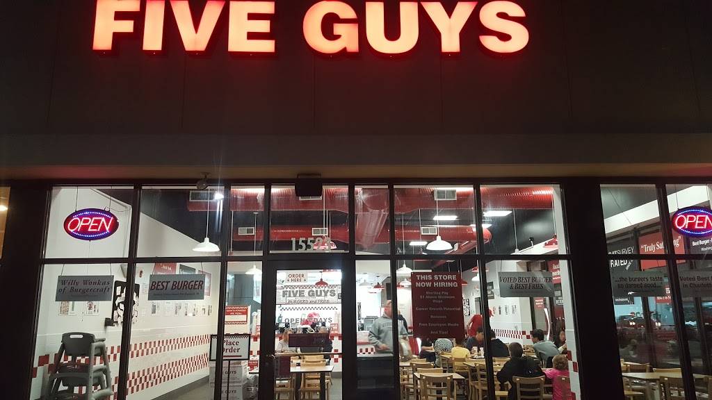 Five Guys | meal takeaway | 15523 WC Commons Way, Midlothian, VA 23113, USA | 8043785466 OR +1 804-378-5466