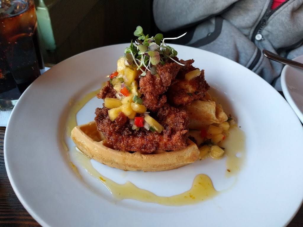 Winnies Manayunk | restaurant | 4266 Main St, Philadelphia, PA 19127, USA | 2154872663 OR +1 215-487-2663