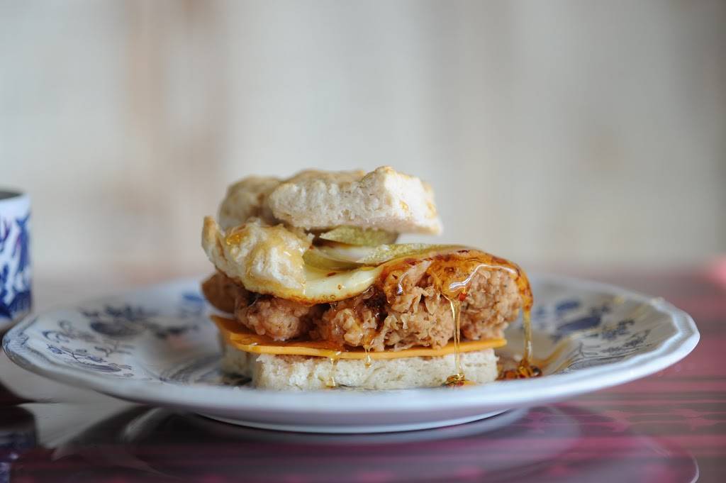 Sunrise Memphis | restaurant | 670 Jefferson Ave, Memphis, TN 38105, USA | 9015523168 OR +1 901-552-3168