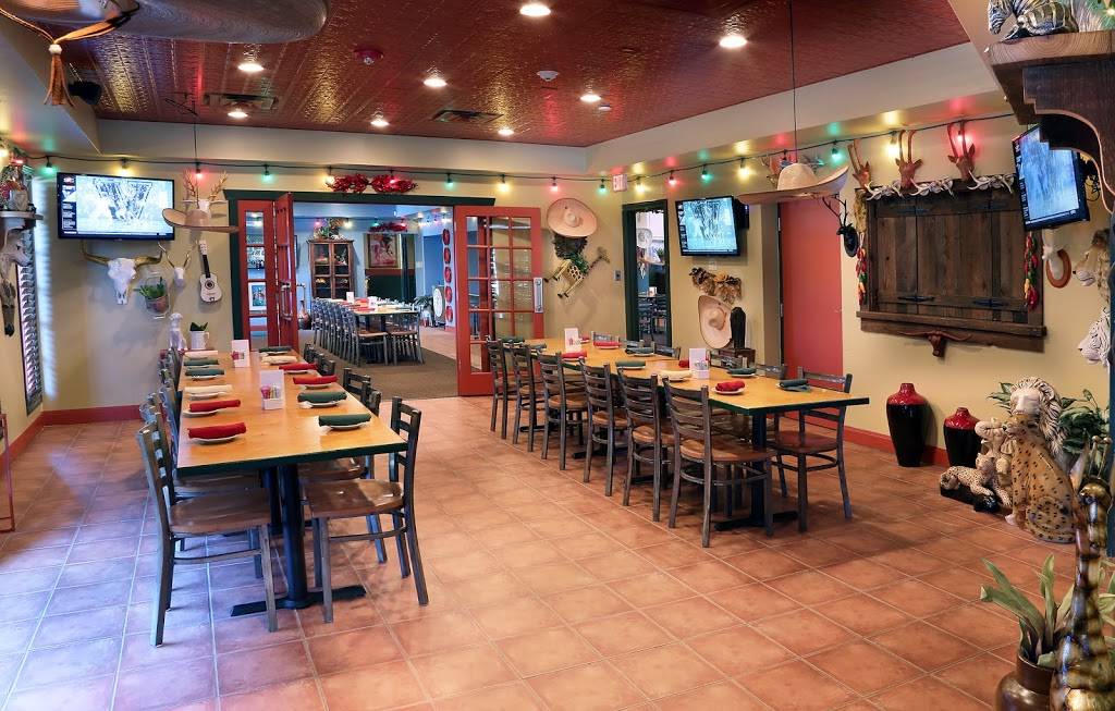 Lupe Tortilla | restaurant | 2050 Interstate 10 Access Rd, Beaumont, TX 77707, USA | 4093478908 OR +1 409-347-8908