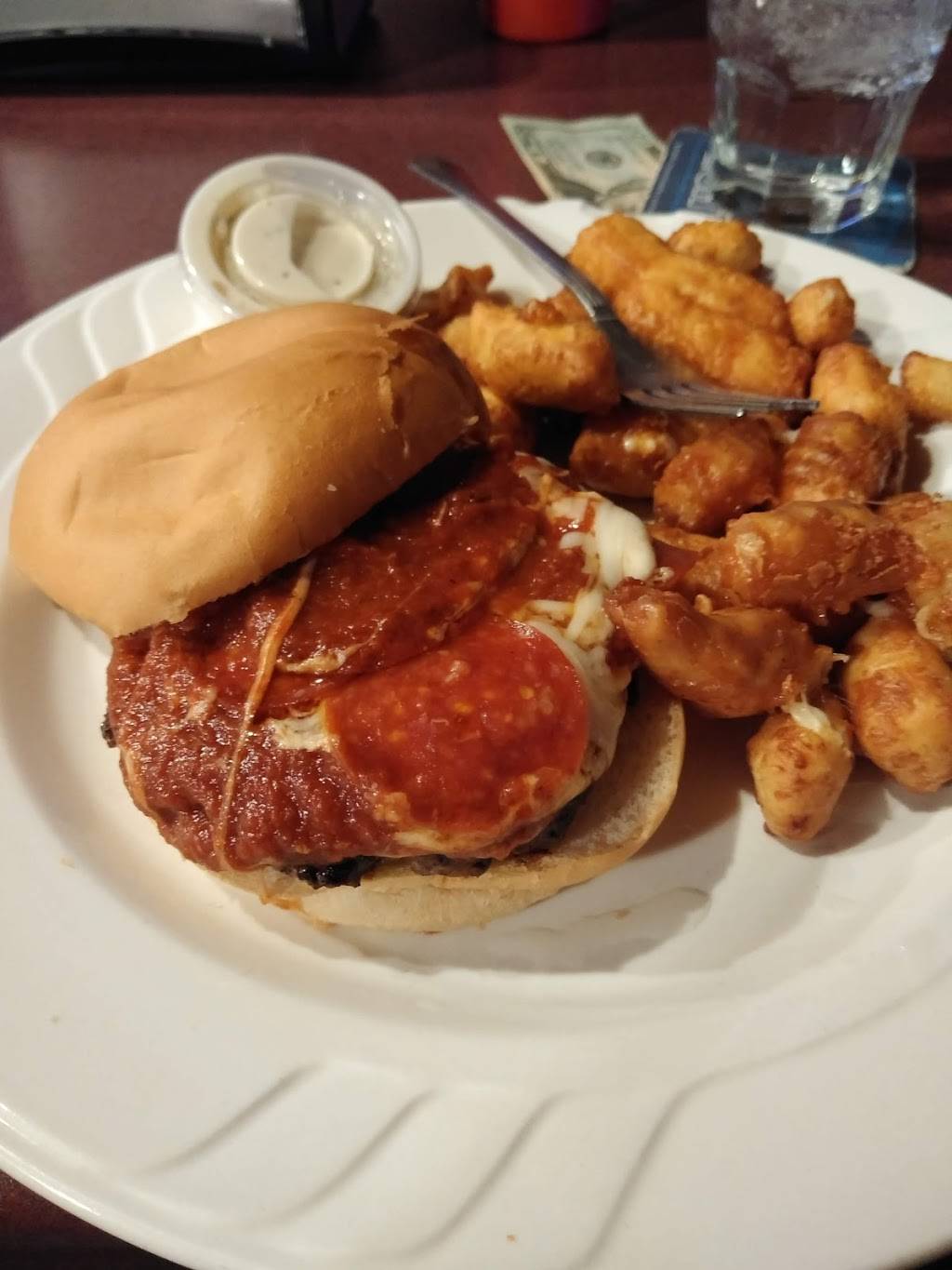 Cassel Bar and Grill | restaurant | 4505 County N, Edgar, WI 54426, USA | 7153523701 OR +1 715-352-3701