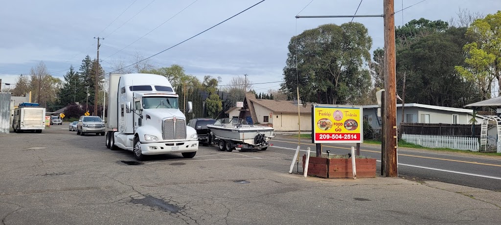 Freddys Kitchen Toteria | restaurant | 15890 CA-59, Snelling, CA 95369, USA | 2095042514 OR +1 209-504-2514