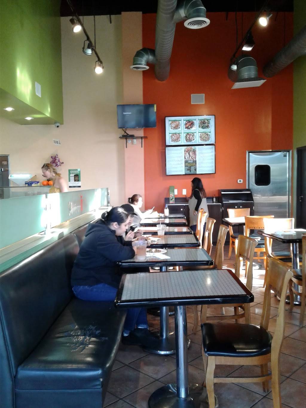 Salad Farm | meal takeaway | 2049, 2210 S Figueroa St, Los Angeles, CA 90007, USA | 2137483111 OR +1 213-748-3111