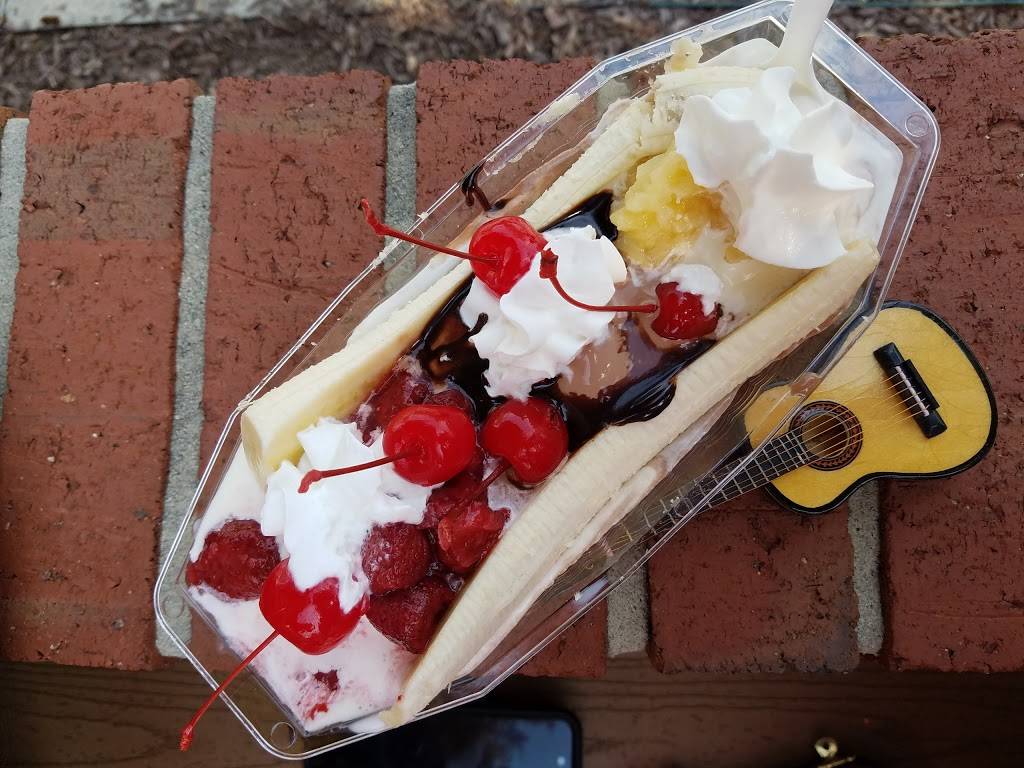 Goodberrys Frozen Custard | restaurant | 2421 Spring Forest Rd, Raleigh, NC 27615, USA | 9198788159 OR +1 919-878-8159