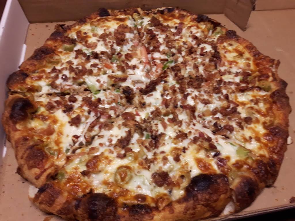 H&R Pizza and Wings | restaurant | 197 Norice St, Nepean, ON K2G 2Y4, Canada | 6132252221 OR +1 613-225-2221