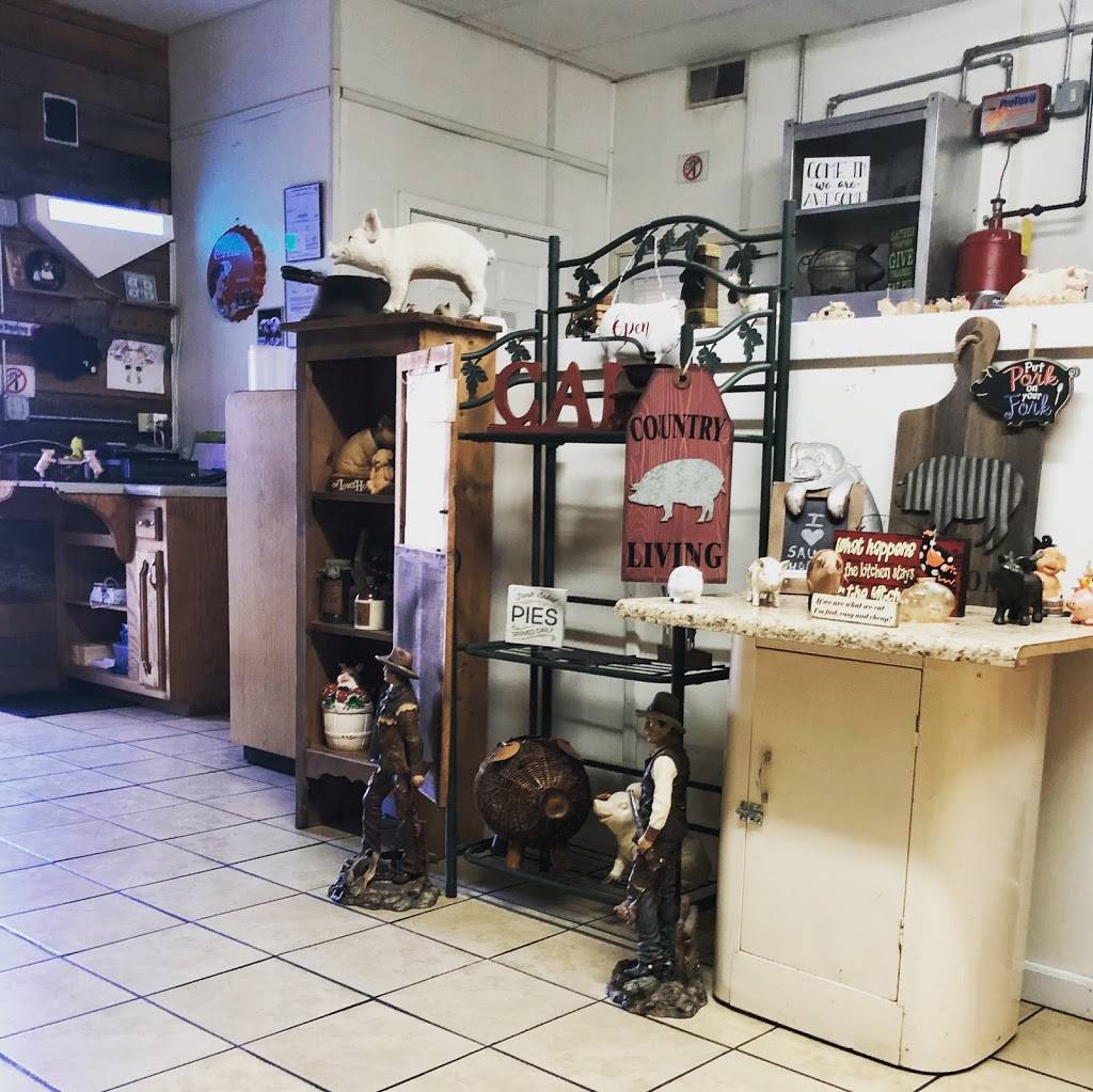 Saucy Hawgs | restaurant | 5131 Hwy 11W, Rogersville, TN 37857, USA | 4233478187 OR +1 423-347-8187