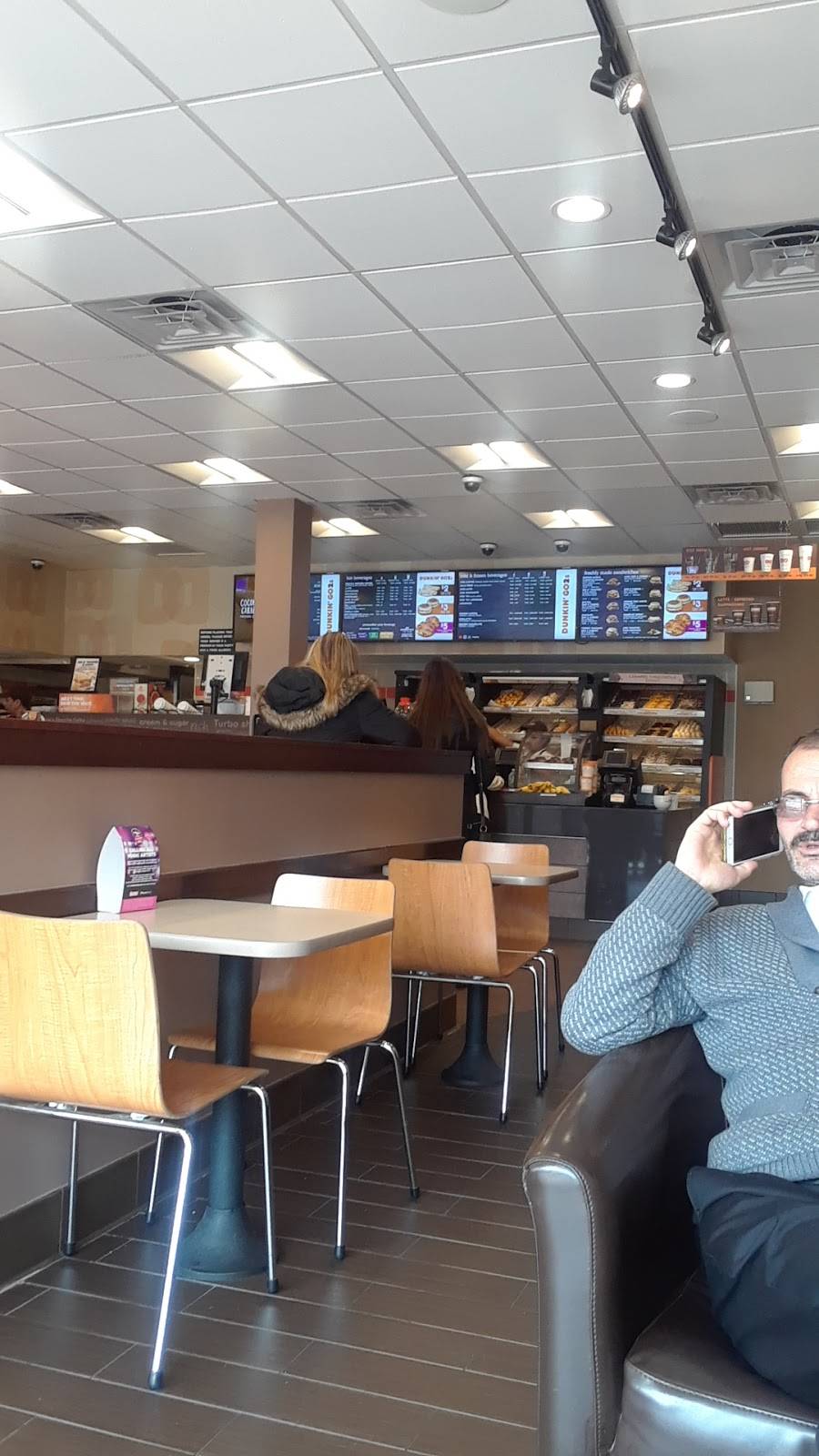 Dunkin Donuts | cafe | 21295 26th Ave, Bayside, NY 11360, USA | 7184283275 OR +1 718-428-3275