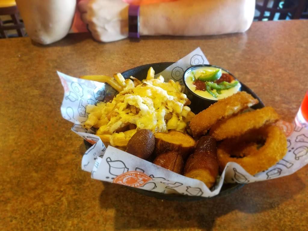 Buffalo Wings & Rings | restaurant | 3230 John A Williams Blvd, Bedford, IN 47421, USA | 8122792833 OR +1 812-279-2833