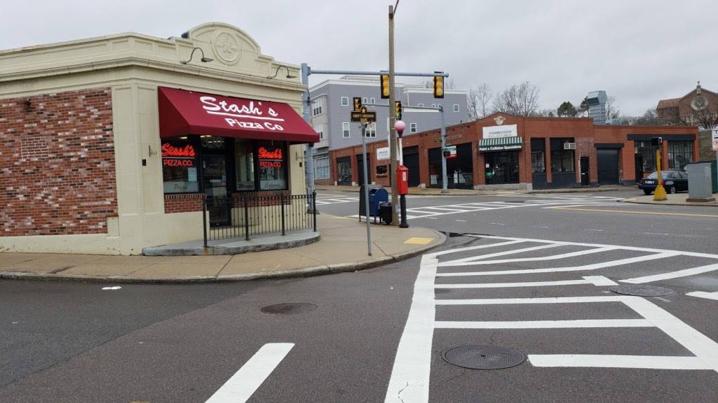 Stashs Pizza | restaurant | 330 Belgrade Ave, Roslindale, MA 02131, USA | 6173271300 OR +1 617-327-1300