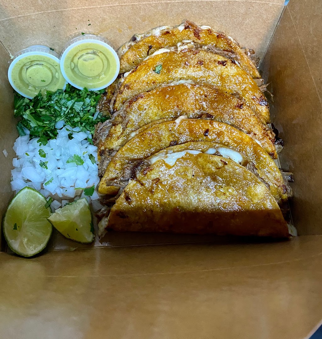 funky calavera | restaurant | 1212 Hurley Ave, Fort Worth, TX 76104, USA | 8175136229 OR +1 817-513-6229