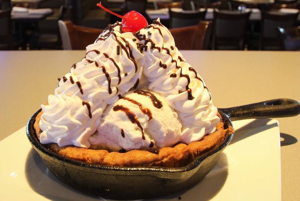 GameTime Tampa | restaurant | 1600 E 8th Ave, Tampa, FL 33605, USA | 8132419675 OR +1 813-241-9675