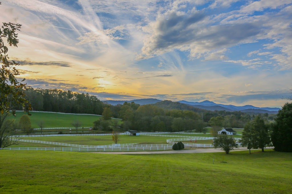 The Horse Shoe Farm | restaurant | 155 Horse Shoe Farm Dr, Hendersonville, NC 28791, USA | 8283933034 OR +1 828-393-3034