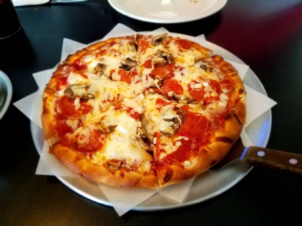 Uncle Als Pizza | restaurant | 38529 Chestnut Ridge Rd, Elyria, OH 44035, USA | 4403666682 OR +1 440-366-6682