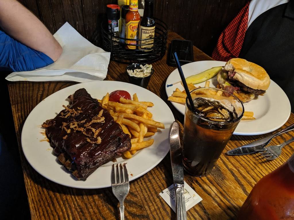 Sackets Harbor Brewing Company | restaurant | 212 W Main St, Sackets Harbor, NY 13685, USA | 3156462739 OR +1 315-646-2739