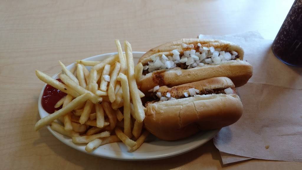 G&L Chili Dogs | meal takeaway | 771 W Sherman Blvd, Norton Shores, MI 49441, USA | 2317331505 OR +1 231-733-1505
