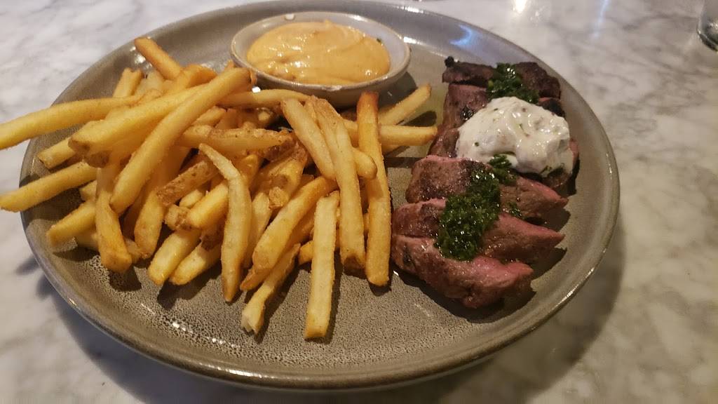 The Fitzroy | restaurant | 9 Drayton St, Savannah, GA 31401, USA | 9122105980 OR +1 912-210-5980