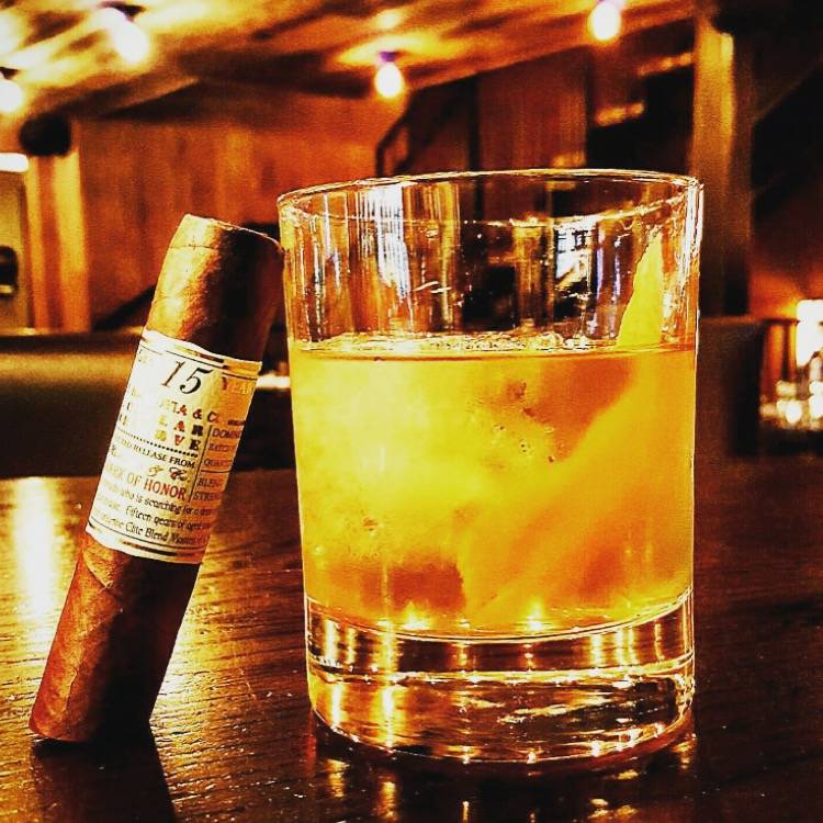 The Malt House | restaurant | 206 Thompson St, New York, NY 10012, USA | 2122287713 OR +1 212-228-7713