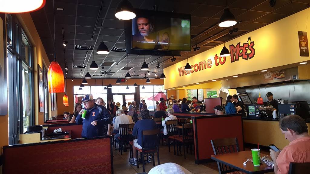 Moes Southwest Grill | restaurant | 2041 S Neil St, Champaign, IL 61820, USA | 2173526637 OR +1 217-352-6637