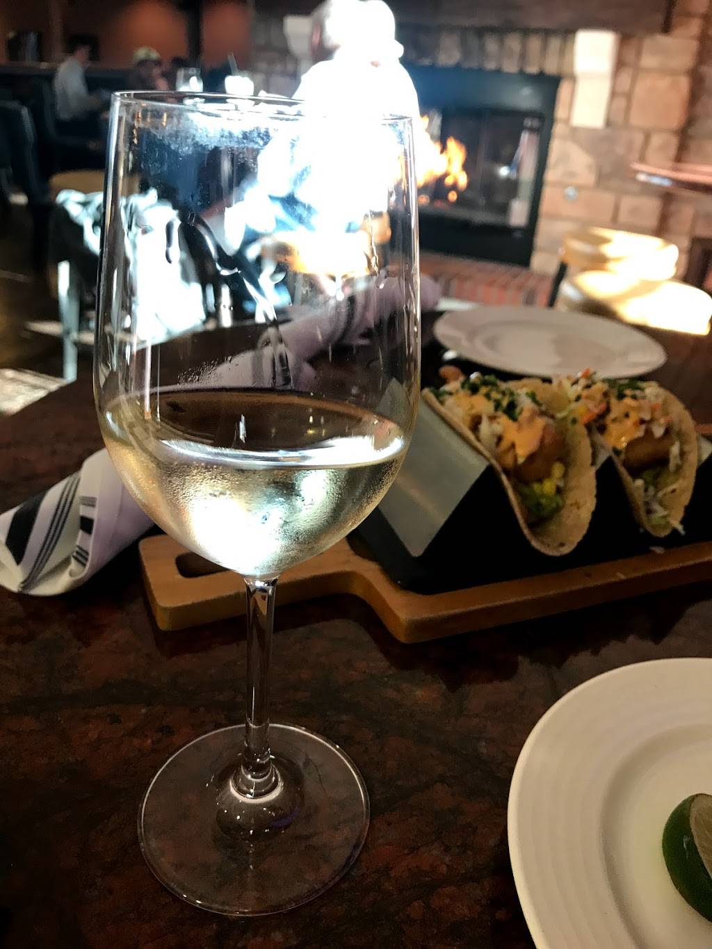 Crush Lounge | restaurant | 875 Bordeaux Way, Napa, CA 94558, USA | 7072513066 OR +1 707-251-3066