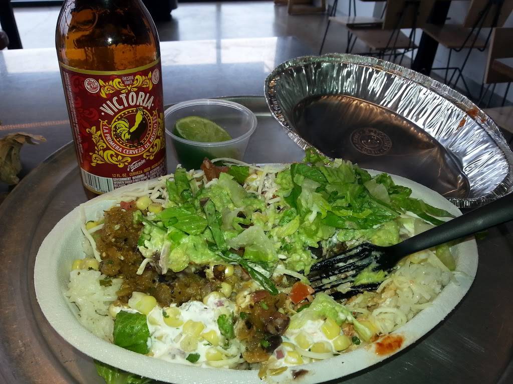 Chipotle Mexican Grill | restaurant | 1936 N Illinois 83, Round Lake Beach, IL 60073, USA | 8475434266 OR +1 847-543-4266