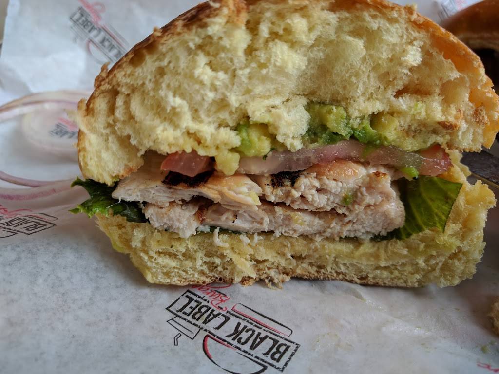 Black Label Burgers | restaurant | 683 Old Country Rd, Westbury, NY 11590, USA | 5163336059 OR +1 516-333-6059