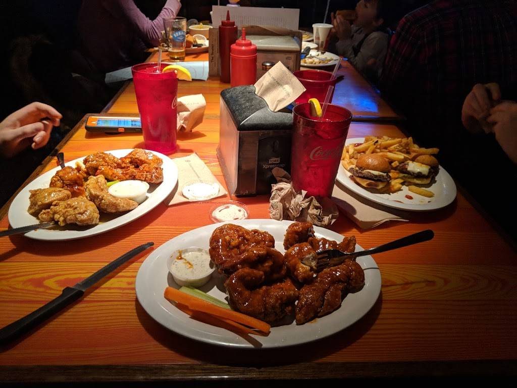 Bingas Wingas | restaurant | 907 US-1, Yarmouth, ME 04096, USA | 2078468736 OR +1 207-846-8736