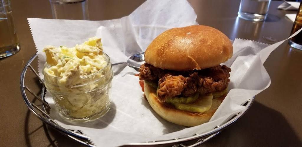 7 Monks Taproom | restaurant | 128 S Union St, Traverse City, MI 49684, USA | 2314218410 OR +1 231-421-8410