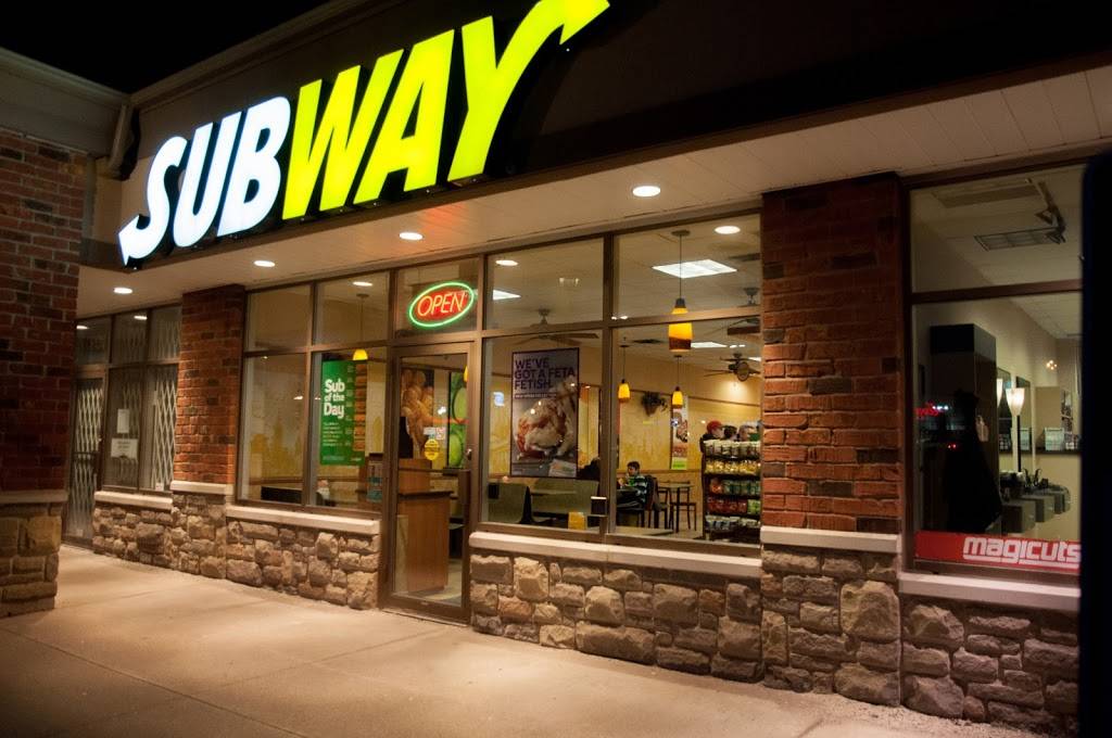 Subway | restaurant | 5 Clair Rd West Clairfield Commons, Unit # B01007A, Guelph, ON N1L 0A6, Canada | 5198271465 OR +1 519-827-1465