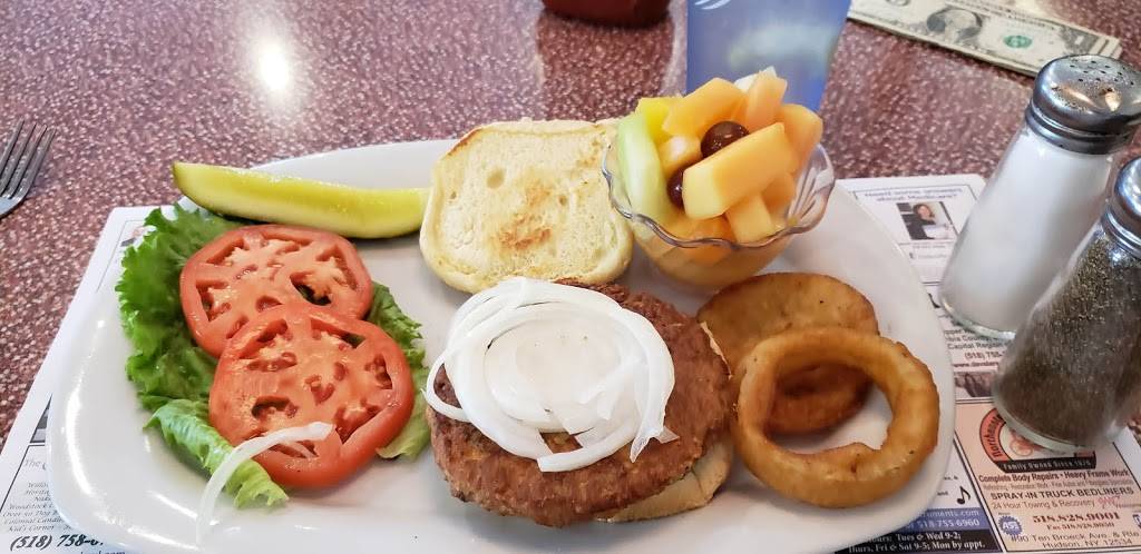 Plaza Diner | restaurant | 300 Fairview Ave, Hudson, NY 12534, USA | 5188220356 OR +1 518-822-0356