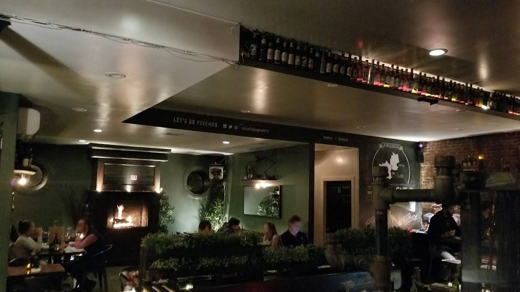 La Cigogne | restaurant | 215 Union St, Brooklyn, NY 11231, USA | 7188585641 OR +1 718-858-5641