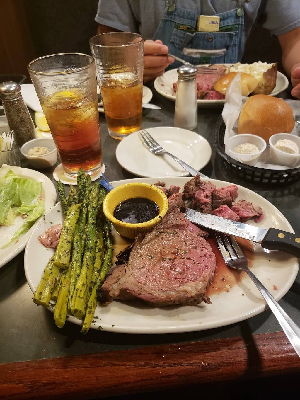 Legends of Shelbyville | restaurant | 1609 N Main St, Shelbyville, TN 37160, USA | 9316807473 OR +1 931-680-7473