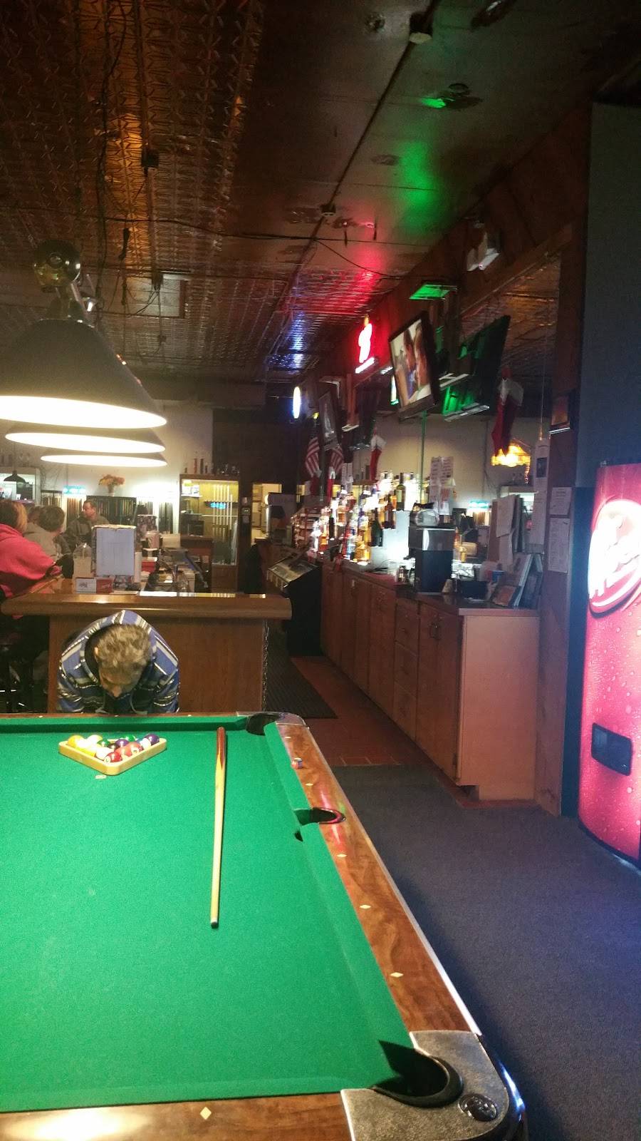 Rockford Billiard Cafe | restaurant | 1436 N Main St, Rockford, IL 61103, USA | 8159620957 OR +1 815-962-0957